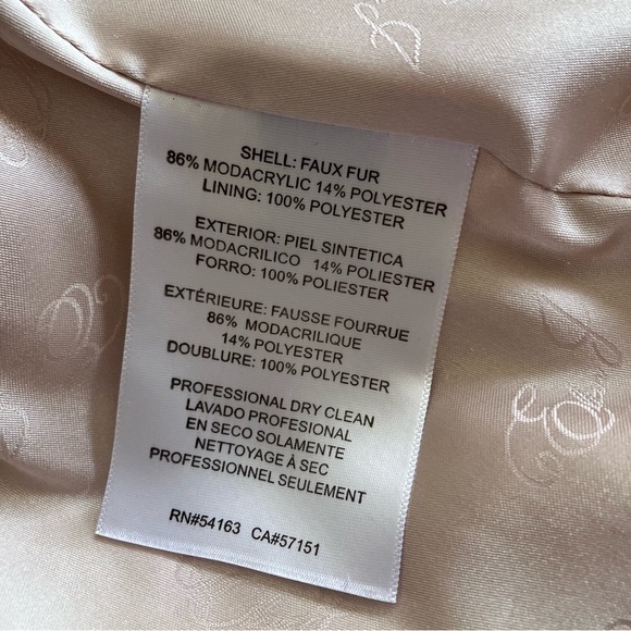 Like New Eliza J cream faux fur coat - Picture 9 of 12